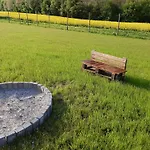 אוהל מפואר Glamping Pogorzany - Jurty