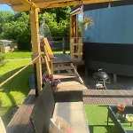 Glamping Pogorzany - Jurty *