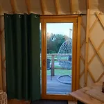 Glamping Pogorzany - Jurty Zabierzow