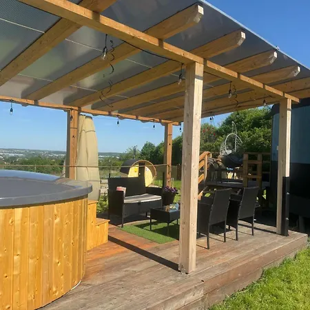 Glamping Pogorzany - Jurty