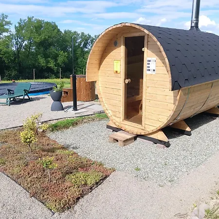 Glamping Pogorzany - Jurty *