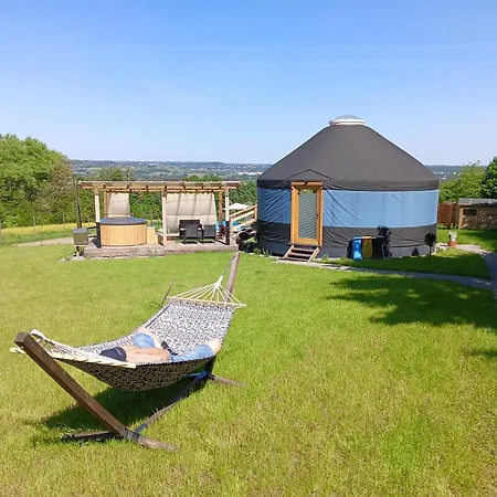 Glamping Pogorzany - Jurty *