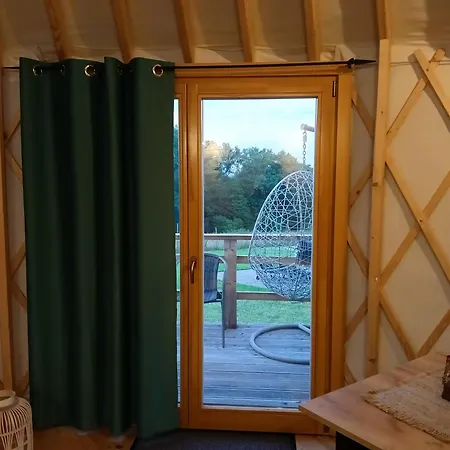 Glamping Pogorzany - Jurty Zabierzow