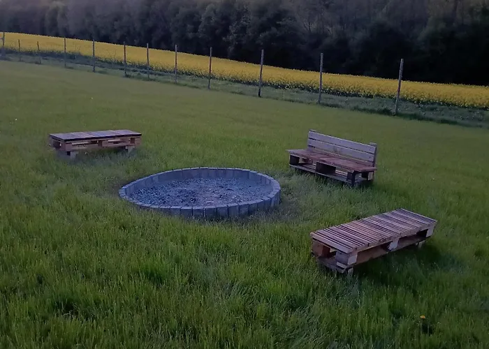 אוהל מפואר Glamping Pogorzany - Jurty Zabierzow