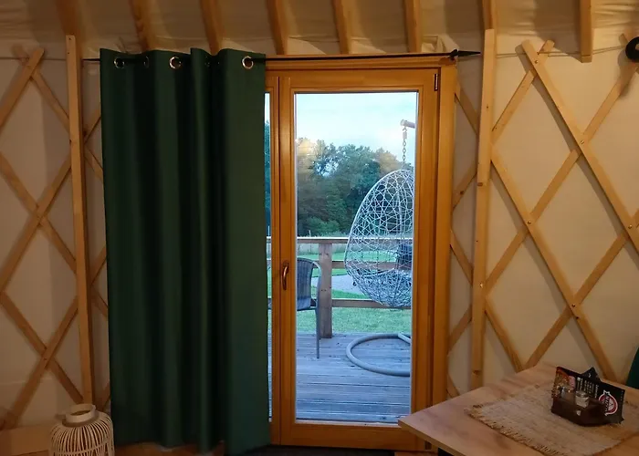 Glamping Pogorzany - Jurty Zabierzow